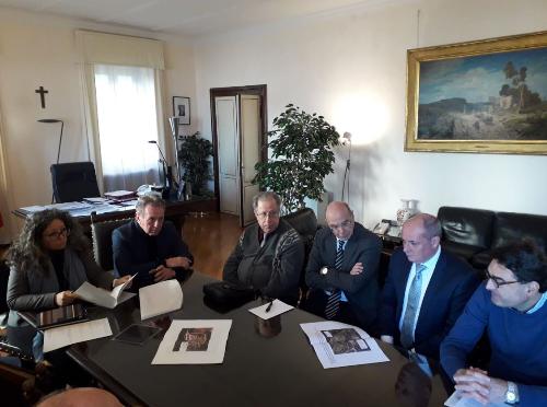 L'incontro in Comune cui ha preso parte l'assessore alla Difesa dell'ambiente, energia e sviluppo sostenibile Fabio Scoccimarro.