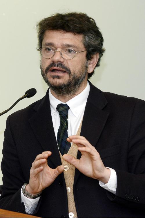 Andrea Segrè (Università Bologna) interviene al convegno "Irrigazione, tecnologia e sostenibilità per l'agricoltura dei prossimi 50 anni" di apertura di "Agriest Tech Focus" - Udine 22/01/2015