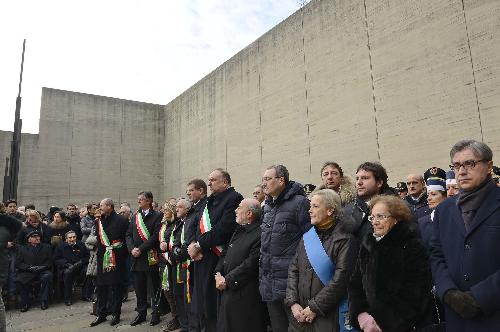 Celebrazione del Giorno della Memoria alla Risiera di San Sabba, presenti, tra gli altri, Roberto Cosolini (Sindaco Trieste), Sergio Bolzonello (Vicepresidente Regione Friuli Venezia Giulia), Maria Teresa Bassa Poropat (Presidente Provincia Trieste), Francesca Adelaide Garufi (Prefetto Trieste), Francesco Peroni (Assessore Regione FVG) - Trieste 27/01/2015