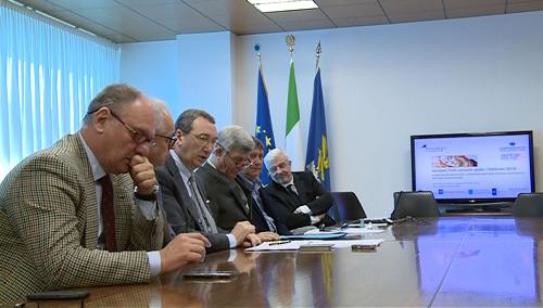 Sergio Bolzonello (Vicepresidente Regione FVG e assessore Attività produttive, Commercio, Cooperazione, Risorse agricole e forestali) alla presentazione del Rapporto di Ricerca del IV trimestre 2014 sull'andamento del terziario del FVG, di Confcommercio FVG - Udine 12/02/2015