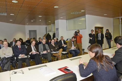 Debora Serracchiani (Presidente Regione Friuli Venezia Giulia) all'incontro con i parlamentari del FVG e i capigruppo del Consiglio regionale - Udine 16/02/2015