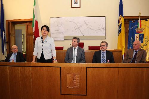 Emilio Terpin (Presidente Autovie Venete S.p.A.), Mariagrazia Santoro (Assessore regionale Infrastrutture e Mobilità), i sindaci Gianluigi Savino (Cervignano del Friuli) e Michele Tibald (Terzo di Aquileia) e Roberto Paviotti (Presidente FVG Strade), in Municipio - Cervignano del Friuli 23/02/2015 (Foto Menis)