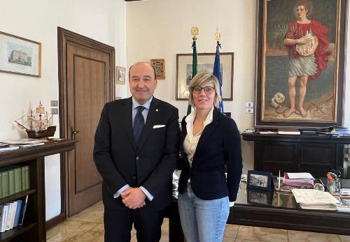 L’assessore alle Finanze Barbara Zilli insieme al prefetto di Trieste Pietro Signoriello.
