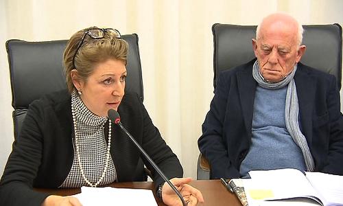 Maria Sandra Telesca (Assessore regionale Salute) e Franco Rotelli (Presidente III Commissione consiliare) durante la riunione della III Commissione in Consiglio regionale - Trieste 02/03/2015