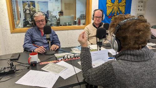 Il vicegovernatore Mario Anzil interviene alla trasmissione radiofonica "Cjargne" a Radio Spazio 103  