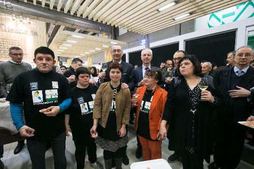 Sergio Bolzonello (Vicepresidente Regione FVG e assessore Attività produttive, Commercio, Cooperazione, Risorse agricole e forestali) all'inaugurazione dello stand del Friuli Venezia Giulia al 49° Vinitaly - Verona 22/03/2015