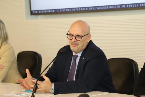 L'assessore Sebastiano Callari alla presentazione del Sistema integrato dell’accessibilità della Regione