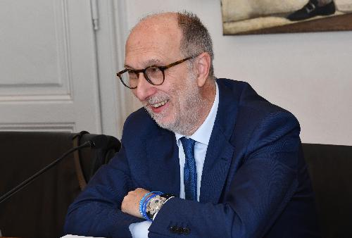 L'assessore regionale Riccardo Riccardi nel corso della riunione di Giunta