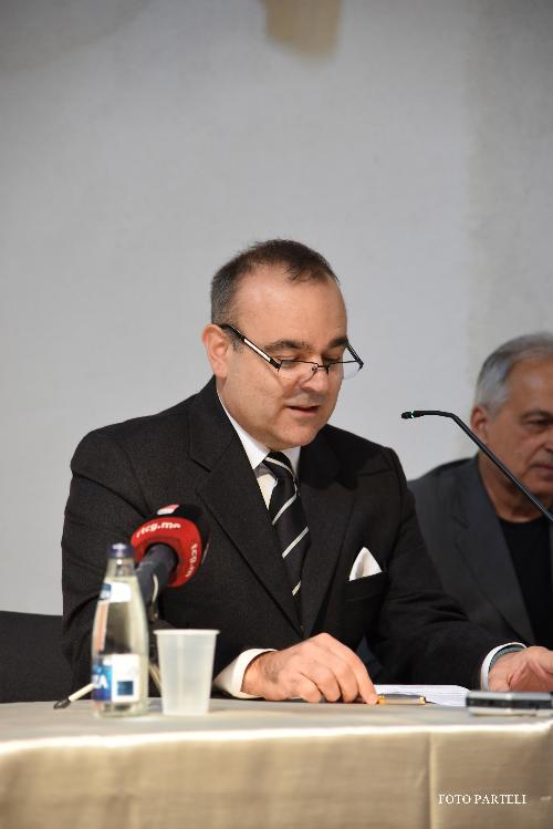 Vincenzo Del Monaco (Ambasciatore d'Italia in Montenegro) al forum "Oltre le barriere per l'inclusione sociale" - Kotor (Cattaro) 25/03/2015 (Foto Parteli Kotor)