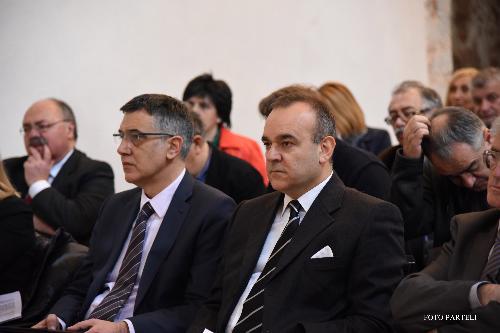 Aleksandar Stjepcevic (Sindaco Kotor) e Vincenzo Del Monaco (Ambasciatore d'Italia in Montenegro) al forum "Oltre le barriere per l'inclusione sociale" - Kotor (Cattaro) 25/03/2015 (Foto Parteli Kotor)
