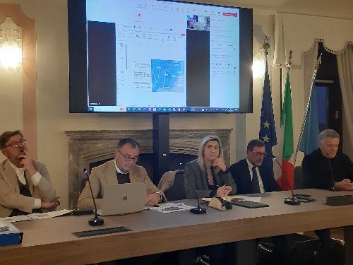 L’assessore regionale alle Infrastrutture e territorio Cristina Amirante alla presentazione a Colloredo di Monte Albano