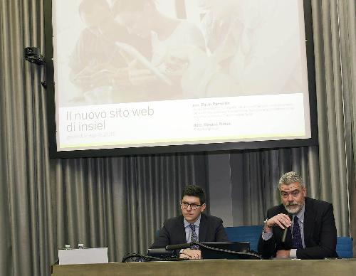Simone Puksic (Presidente Insiel S.p.A.) e Paolo Panontin (Assessore regionale Autonomie locali e Coordinamento Riforme) alla presentazione del nuovo portale di Insiel S.p.A. - Trieste 02/04/2015