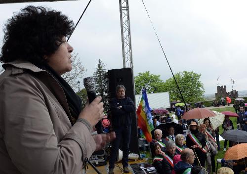 Loredana Panariti (Assessore regionale Lavoro, Formazione, Istruzione, Pari Opportunità, Politiche giovanili, Ricerca e Università) al Meeting nazionale delle scuole nelle trincee della Grande Guerra, parte integrante del Programma nazionale di Educazione alla Cittadinanza democratica "Dalla Grande Guerra alla Grande Pace" (Anno scolastico 2014-2015) - Udine 17/04/2015