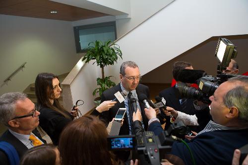 Sergio Bolzonello (Vicepresidente Regione FVG e assessore Attività produttive, Commercio, Cooperazione, Risorse agricole e forestali) alla conferenza stampa di presentazione dei dati di Promotur sulla "Stagione invernale 2014-2015" e di TurismoFVG sul "Settore alberghiero gennaio-marzo 2015" - Udine 28/04/2015