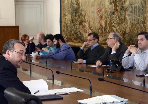 Sergio Bolzonello (Vicepresidente Regione FVG e assessore Attività produttive e Cooperazione) incontra le organizzazioni sindacali e i rappresentanti di Confcooperative, Legacoop e Associazione Generale Cooperative Italiane (AGCI) del FVG sulla vicenda della Cooperativa Carnica di consumo (CoopCa) - Trieste 29/04/2015