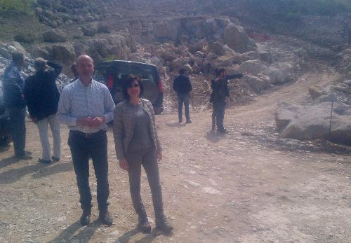 Antonio Comugnaro (Sindaco San Leonardo) e Sara Vito (Assessore regionale Ambiente ed Energia) in sopralluogo alle Cave di Pietra Piasentina - San Leonardo / San Pietro al Natisone 05/05/2015