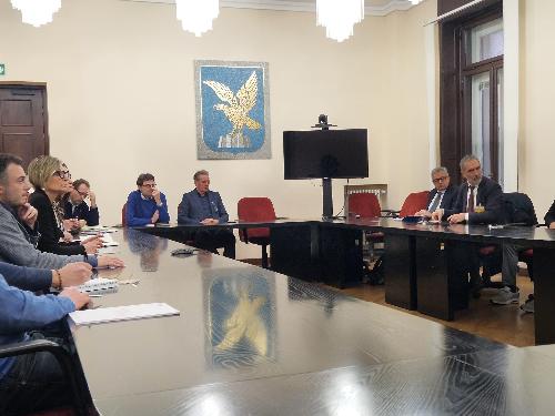 L'assessore regionale Fabio Scoccimarro incontra a Trieste i soggetti gestori dei  rifiuti sul tema della tariffa puntuale 