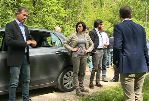 Sara Vito (Assessore regionale Ambiente ed Energia) in sopralluogo alle Cave di Pietra Piasentina - San Leonardo / San Pietro al Natisone 05/05/2015