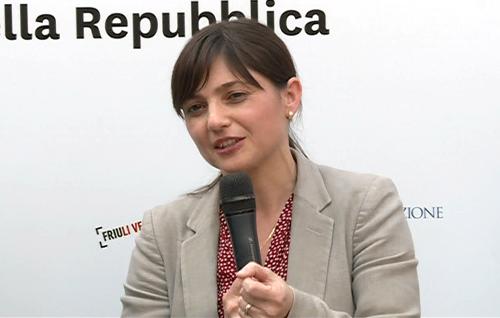 Debora Serracchiani (Presidente Regione Friuli Venezia Giulia) all'inaugurazione dell'XI edizione del Festival "vicino/lontano" - Udine 07/05/2015
