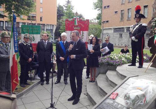 Sergio Bolzonello (Vicepresidente Regione FVG) alla commemorazione del Giorno della Memoria istituito nel 2007 per ricordare, nell'anniversario dell'uccisione di Aldo Moro, tutte le vittime del terrorismo - Pordenone 09/05/2015