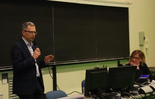 L'assessore Zannier interviene alla presentazione dello Student Day al polo dei Rizzi di Udine dell'Università degli Studi 