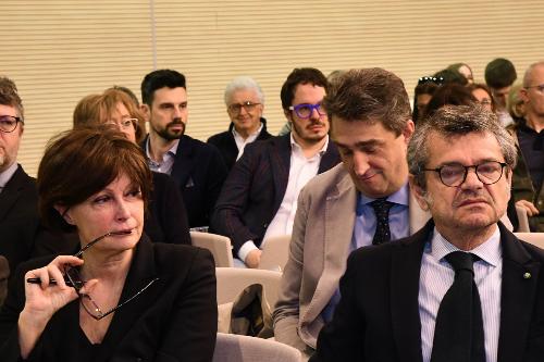 L'assessore Rosolen con Andrea Segrè all'assemblea annuale di Confcooperative Fvg