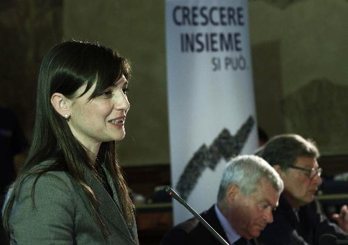 Debora Serracchiani (Presidente Regione Friuli Venezia Giulia) alla cerimonia per i 70 anni della Confcommercio del Friuli Venezia Giulia, nel Salone del Parlamento del Castello - Udine 18/05/2015