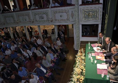 Debora Serracchiani (Presidente Regione Friuli Venezia Giulia) all'Assemblea sul bilancio di Ambiente Servizi S.p.A., multiutility pubblica del Friuli Occidentale - San Vito al Tagliamento 18/05/2015