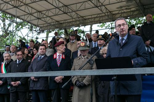 Sergio Bolzonello (Vicepresidente Regione FVG) al IV Raduno nazionale di Assoarma - Udine 23/05/2015