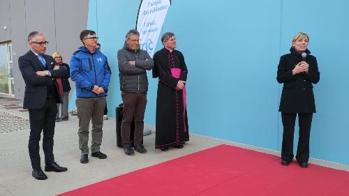 L'assessore Barbara Zilli interviene alla cerimonia di inaugurazione della nuova sede operativa e dello sportello del Cafc a Tolmezzo