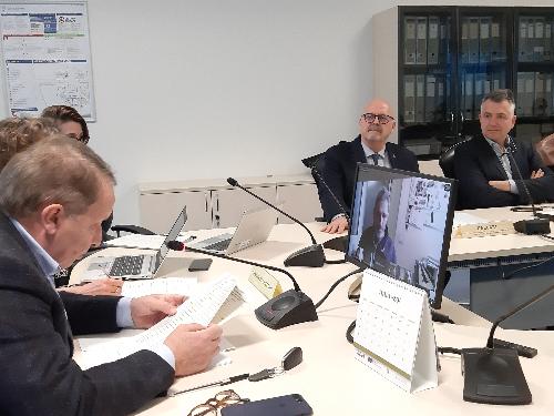 L'assessore regionale al Patrimonio e servizi generali Sebastiano Callari durante la seduta del Cal