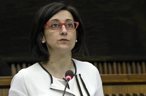 Sara Vito (Assessore regionale Ambiente ed Energia) durante i lavori del Consiglio regionale - Trieste 27/05/2015