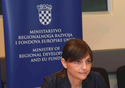 Debora Serracchiani (Presidente Friuli Venezia Giulia) al Minsitero dello Sviluppo regionale e Fondi europei – Zagabria 03/06/2015