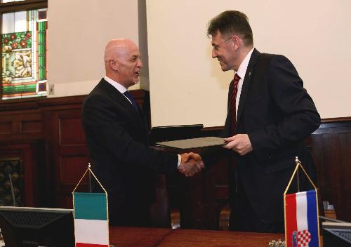 Mauro Del Savio (Presidente di Finest) e Luka Burilovic (presidente Camera dell’Economia di Croazia) – Zagabria 03/06/2015