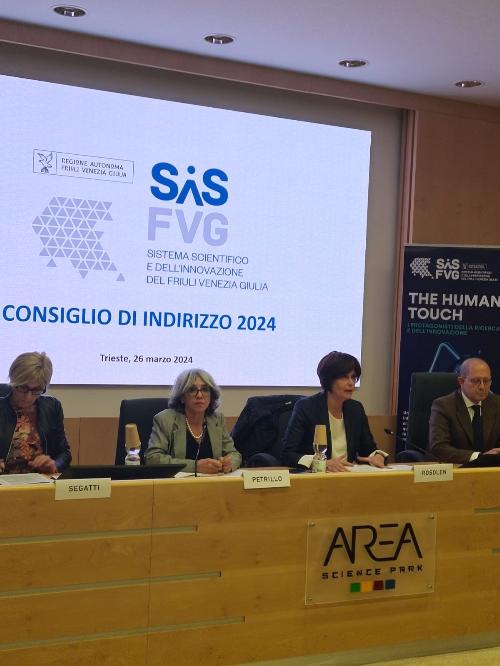 L'assessore regionale Alessia Rosolen alla riunione del consiglio di indirizzo del Sis Fvg a Trieste