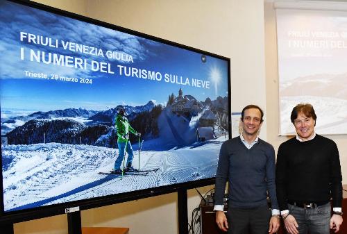 Il governatore del Friuli Venezia Giulia Massimiliano Fedriga insieme all'assessore al Turismo Sergio Emidio Bini.