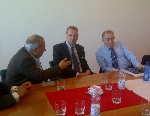Michelangelo Agrusti (presidente Unindustria Pordenone), Sergio Bolzonello (vicepresidente Friuli Venezia Giulia e assessore Attività produttive) e Giorgio Squinzi (presidente nazionale Confindustria) – Ronchi dei Legionari 07/07/2015