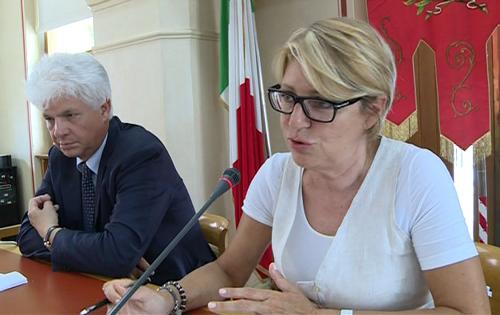 Claudio Pedrotti (Sindaco pordenone) e Maria Sandra Telesca (Assessore regionale Salute, Integrazione socio-sanitaria, Politiche sociali e Famiglia) - Pordenone 08/07/2015