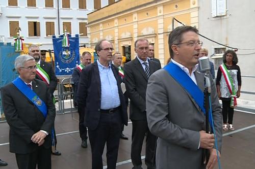 Pietro Fontanini (Presidente Provincia Udine), Gianni Torrenti (Assessore regionale Cultura) ed Enrico Gherghetta (Presidente Provincia Gorizia) alla XII convention e incontro annuale dei friulani nel mondo - Cormons 02/08/2015