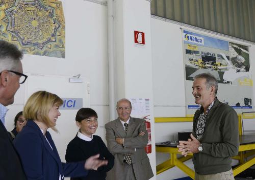 Isabella De Monte (Parlamentare europea) e Debora Serracchiani (Presidente Regione Friuli Venezia Giulia) durante la visita alla Helica S.r.l. - Amaro 24/08/2015