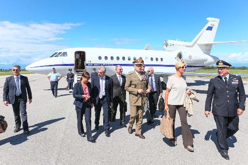 Roberta Pinotti (Ministro Difesa) all'arrivo alla celebrazione del 55° anniversario della Pattuglia Acrobatica Nazionale (PAN) "Frecce Tricolori" - Base Aerea Militare di Rivolto 06/09/2015