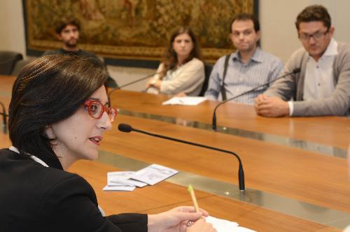 Sara Vito (Assessore regionale Ambiente ed Energia) al primo dei quattro incontri di presentazione del Piano Energetico Regionale (P.E.R.) - Trieste 145/09/2015