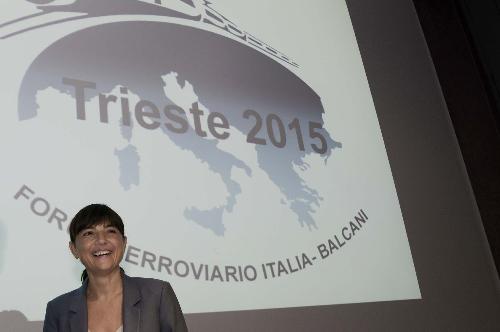 Debora Serracchiani (Presidente Regione Friuli Venezia Giulia) al Forum ferroviario internazionale Italia-Balcani, in Stazione Marittima - Trieste 17/09/2015