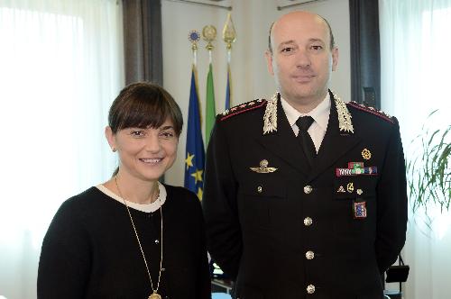 Debora Serracchiani (Presidente Regione Friuli Venezia Giulia) con il colonnello Marco Zearo, nominato di recente comandante provinciale dei Carabinieri di Udine, nella sede della Regione FVG - Udine 02/10/2015
