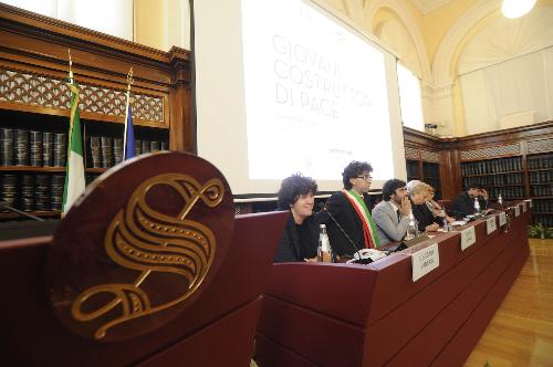 Loredana Panariti (Assessore regionale Lavoro, Formazione, Istruzione, Pari Opportunità, Politiche giovanili, Ricerca e Università) alla Conferenza nazionale Giovani Costruttori di Pace, nella Sala Koch del Senato - Roma 22/10/2015 (Foto Roberto Brancolini)