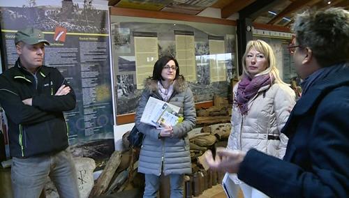 Sara Vito (Assessore regionale Ambiente ed Energia) visita la mostra "San Martino e l'albero storto: c'era un volta. Storie da una trincea", al Museo della Grande Guerra - San Martino del Carso 23/11/2015