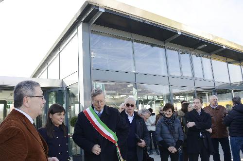 Debora Serracchiani (Presidente Regione Friuli Venezia Giulia) e Aldo Daici (Sindaco Artegna) all'inaugurazione del Centro polifunzionale - Artegna 28/11/2015