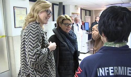 Maria Sandra Telesca (Assessore regionale Salute), con Maura Mesaglio (Dirigente infermieristica Pronto Soccorso) e un'addetta al Triage, durante la visita al Pronto Soccorso dell'Ospedale - Udine 28/11/2015