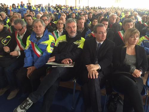 Paolo Panontin (Assessore regionale Protezione civile), Sergio Bolzonello (Vicepresidente Regione FVG) e Isabella De Monte (Parlamentare europea) alla XVII Giornata del Volontariato di Protezione civile regionale, nel quartiere fieristico - Pordenone 05/12/2015