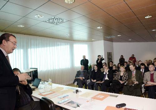 Sergio Bolzonello (Vicepresidente Regione FVG) alla presentazione del Progetto e dell'itinerario della strada di fede "Romea Strata" - Udine 10/12/2015